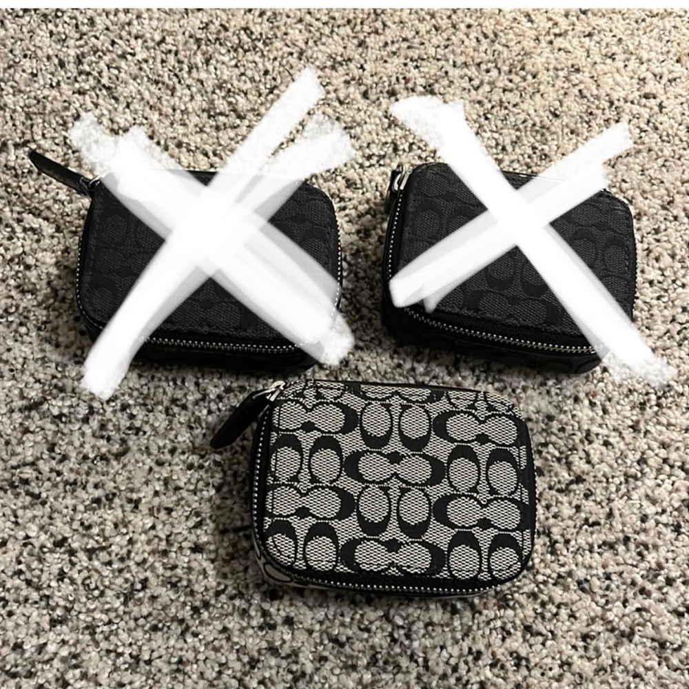 Coach Signature Canvas Leather Triple Pill Travel Box Zip Around Case - 1 left